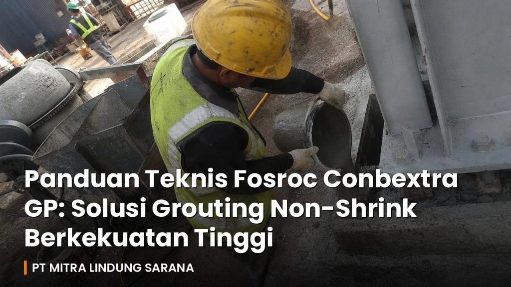 Pekerja Indonesia menuang grout non-shrink ke base plate kolom baja di jobsite pabrik - foto ilustrasi proyek PT Mitra Lindung Sarana